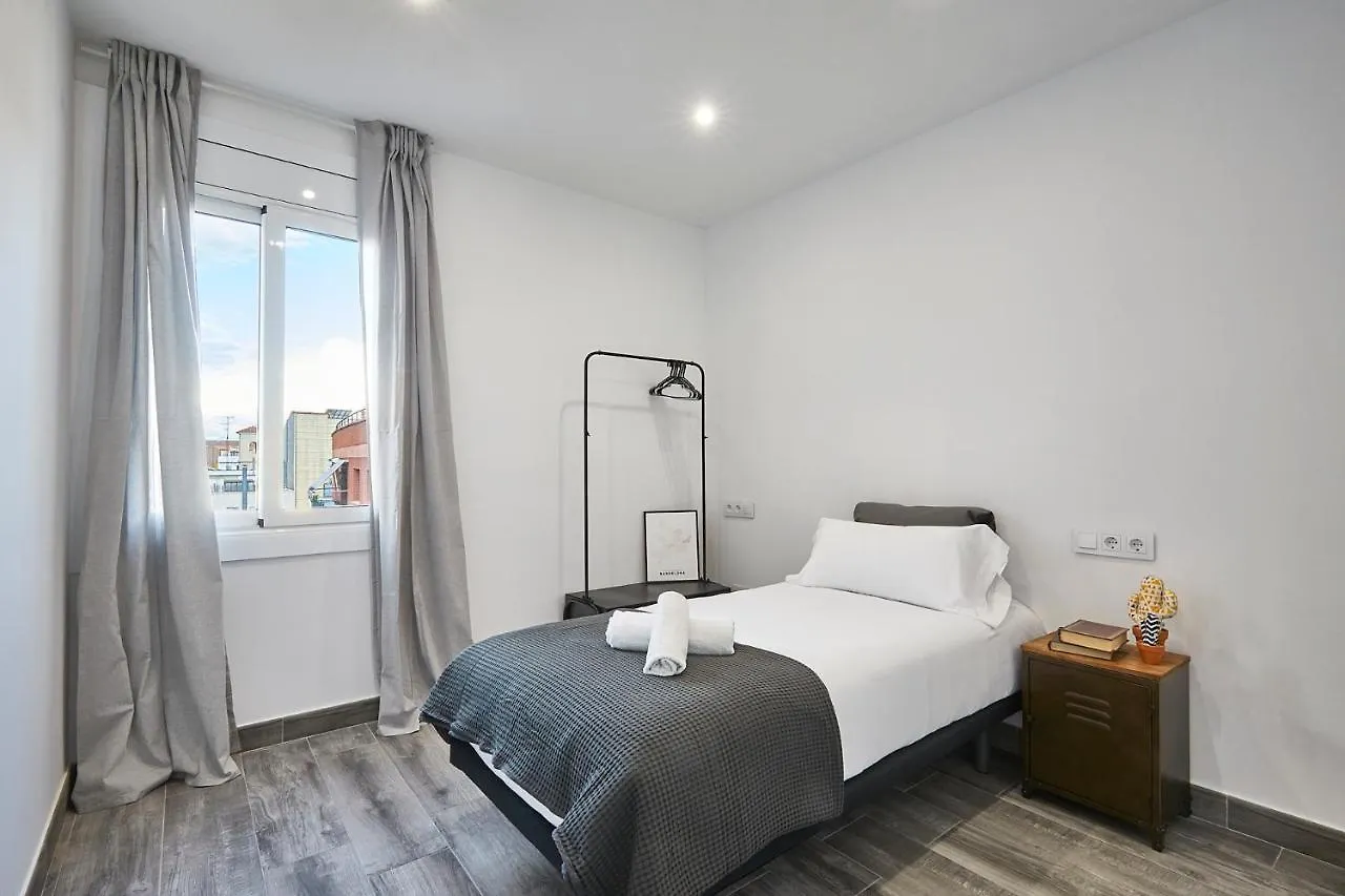 Apartament Bbarcelona Fira Superior Flats  Barcelona